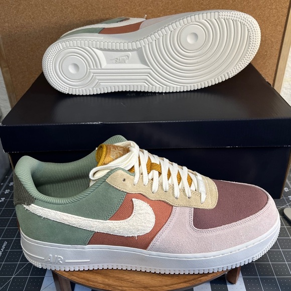 Nike
Air Force 1 07 LX W
Brand new W/ box🔥 - Picture 5 of 11